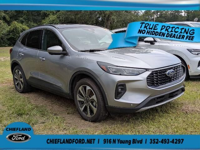 2024 Ford Escape Platinum — photo 1 of 26