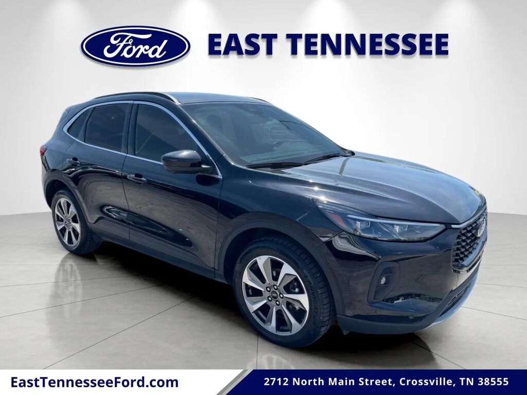 2024 Ford Escape Platinum — photo 1 of 12