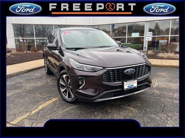 2023 Ford Escape Platinum — photo 1 of 25