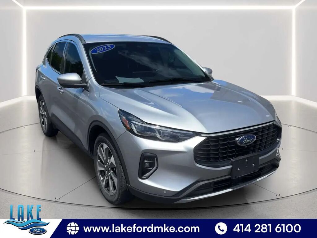 2023 Ford Escape Platinum — photo 1 of 26