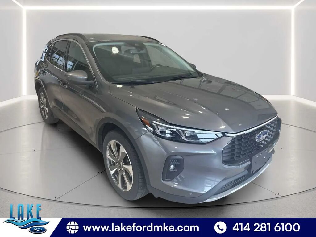 2024 Ford Escape Platinum — photo 1 of 20