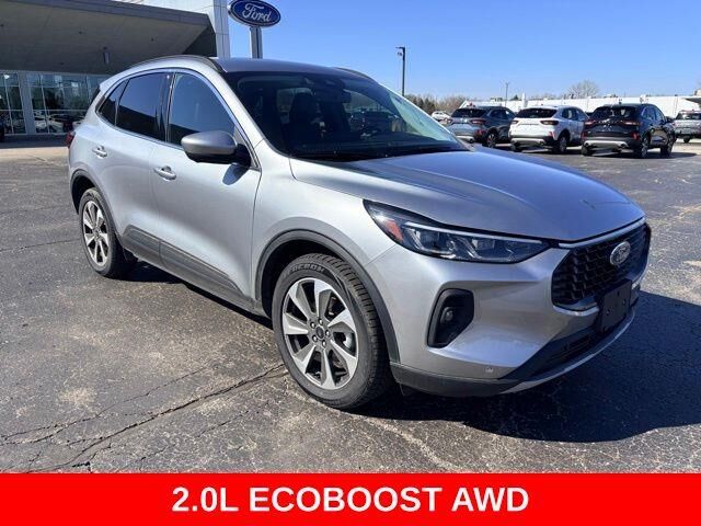 2024 Ford Escape Platinum — photo 1 of 13
