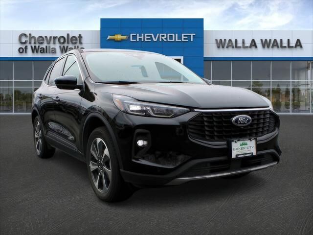 2024 Ford Escape Platinum — photo 1 of 42