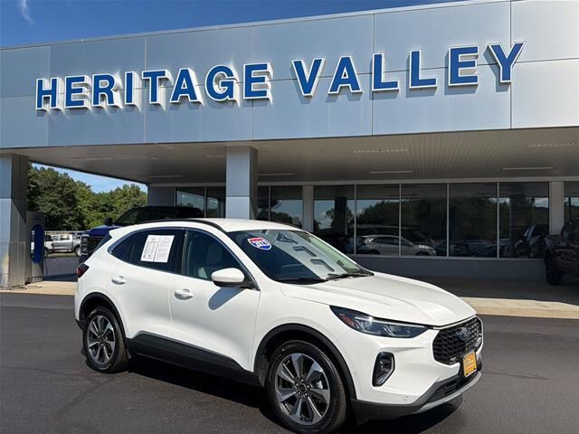 2023 Ford Escape Platinum