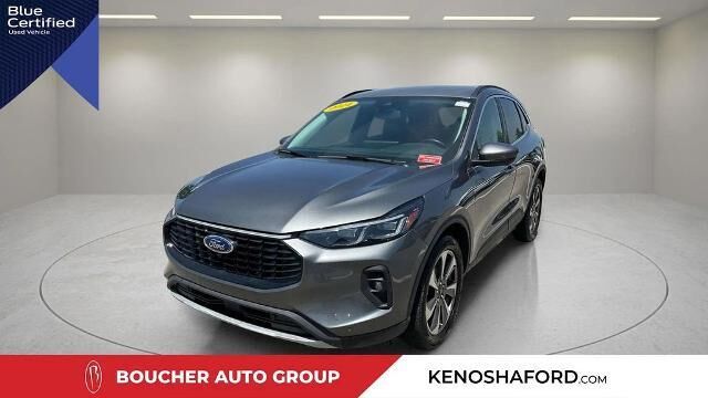 2024 Ford Escape Platinum — photo 1 of 13
