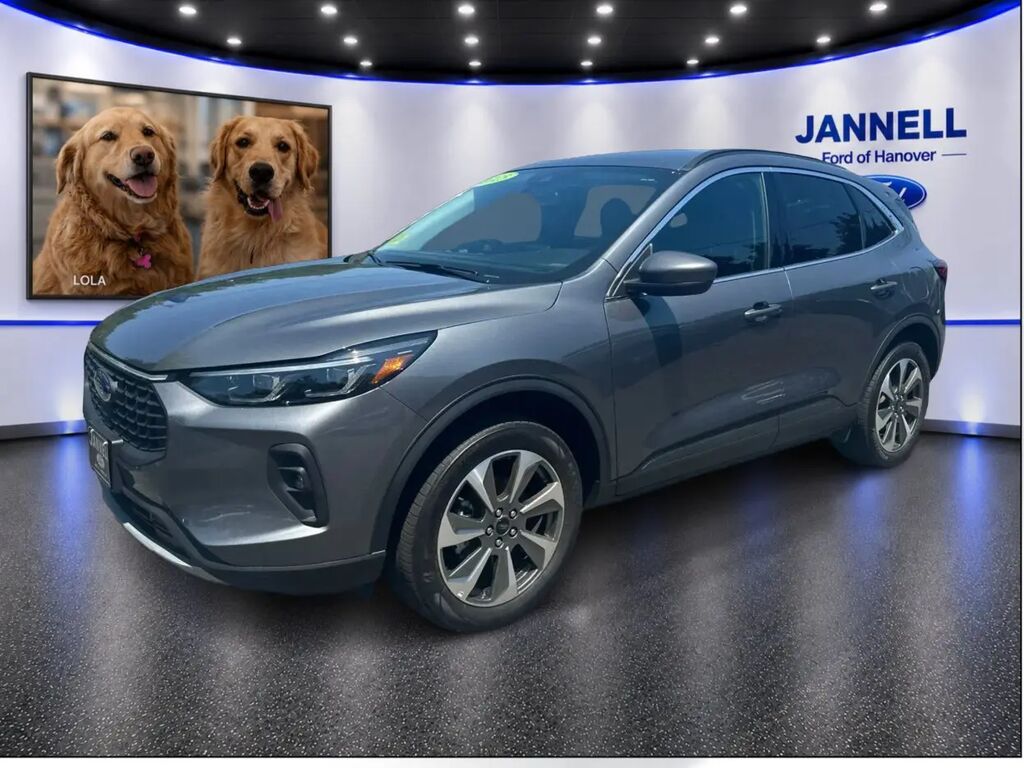 2025 Ford Escape Platinum — photo 1 of 11