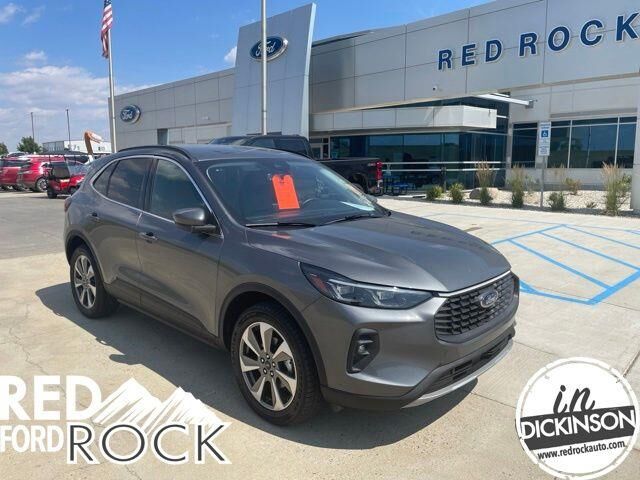 2025 Ford Escape Platinum — photo 1 of 26