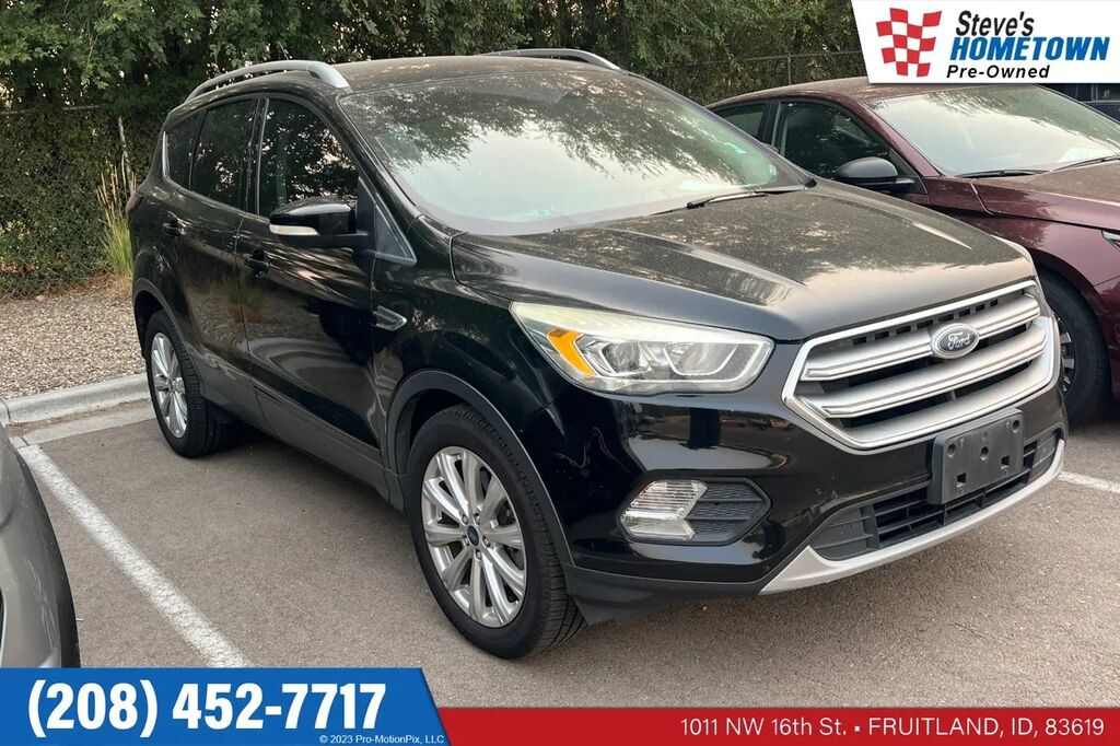 2017 Ford Escape Titanium — photo 1 of 6