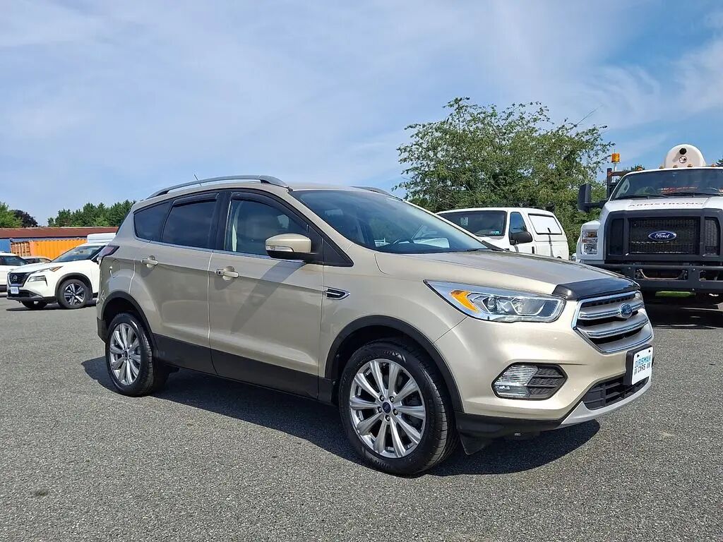2017 Ford Escape Titanium — photo 1 of 13