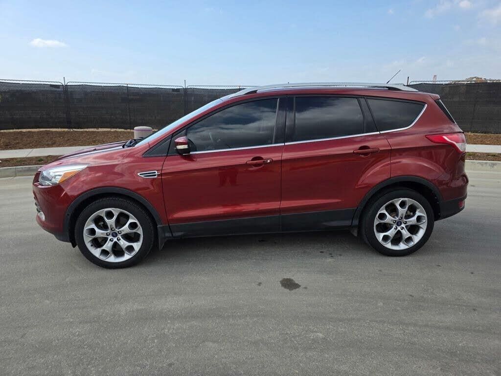 2014 Ford Escape Titanium — photo 1 of 15