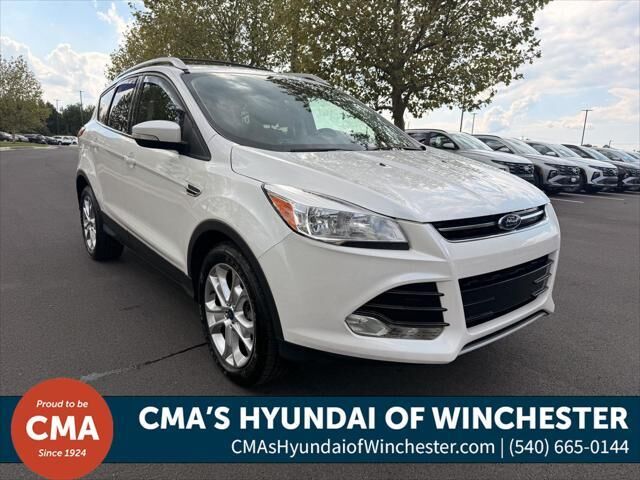 2016 Ford Escape Titanium — photo 1 of 13