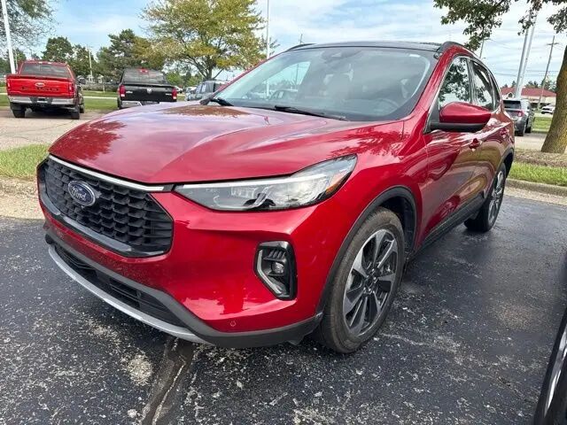 2023 Ford Escape Hybrid Platinum