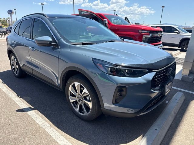 2024 Ford Escape Platinum — photo 1 of 11