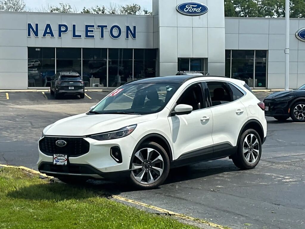 2023 Ford Escape Hybrid Platinum — photo 1 of 13