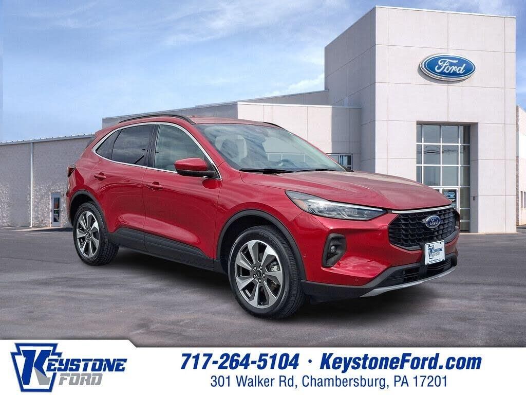 2024 Ford Escape Hybrid Platinum — photo 1 of 1