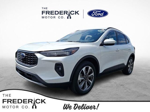 2025 Ford Escape Hybrid Platinum — photo 1 of 26