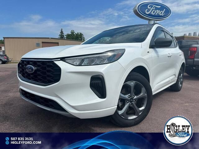 2024 Ford Escape ST-Line — photo 1 of 26