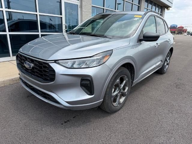 2024 Ford Escape ST-Line — photo 1 of 26