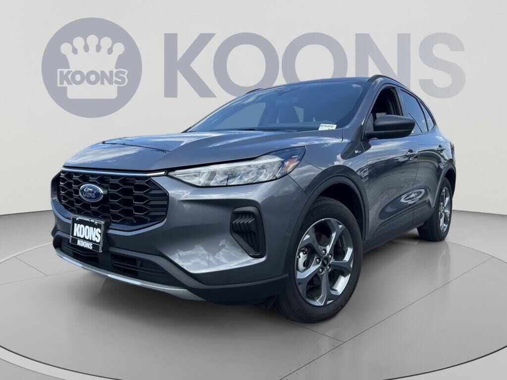 2025 Ford Escape ST-Line — photo 1 of 2