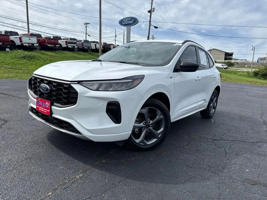 2023 Ford Escape ST-Line — photo 1 of 39
