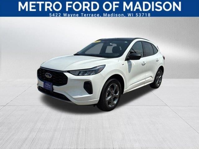 2024 Ford Escape ST-Line — photo 1 of 13