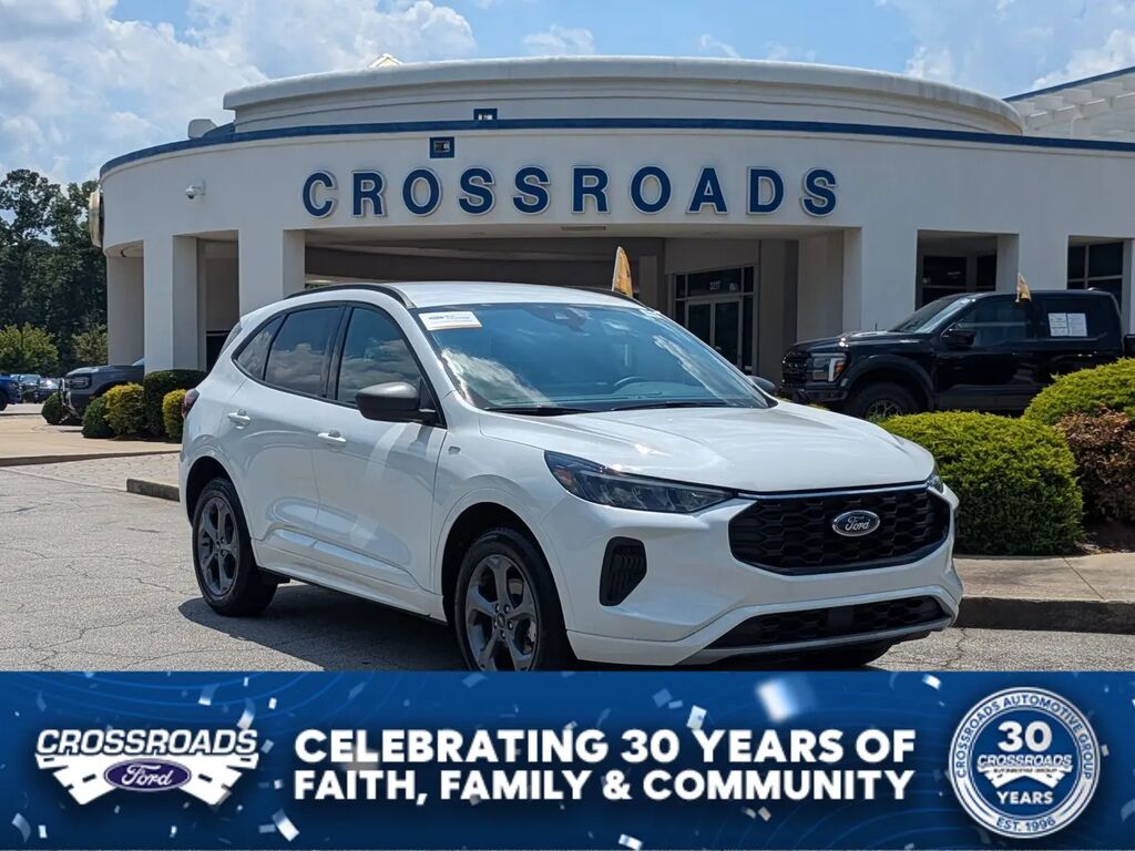 2024 Ford Escape ST-Line — photo 1 of 14