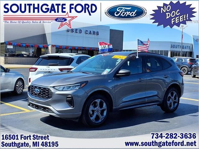 2024 Ford Escape ST-Line — photo 1 of 13