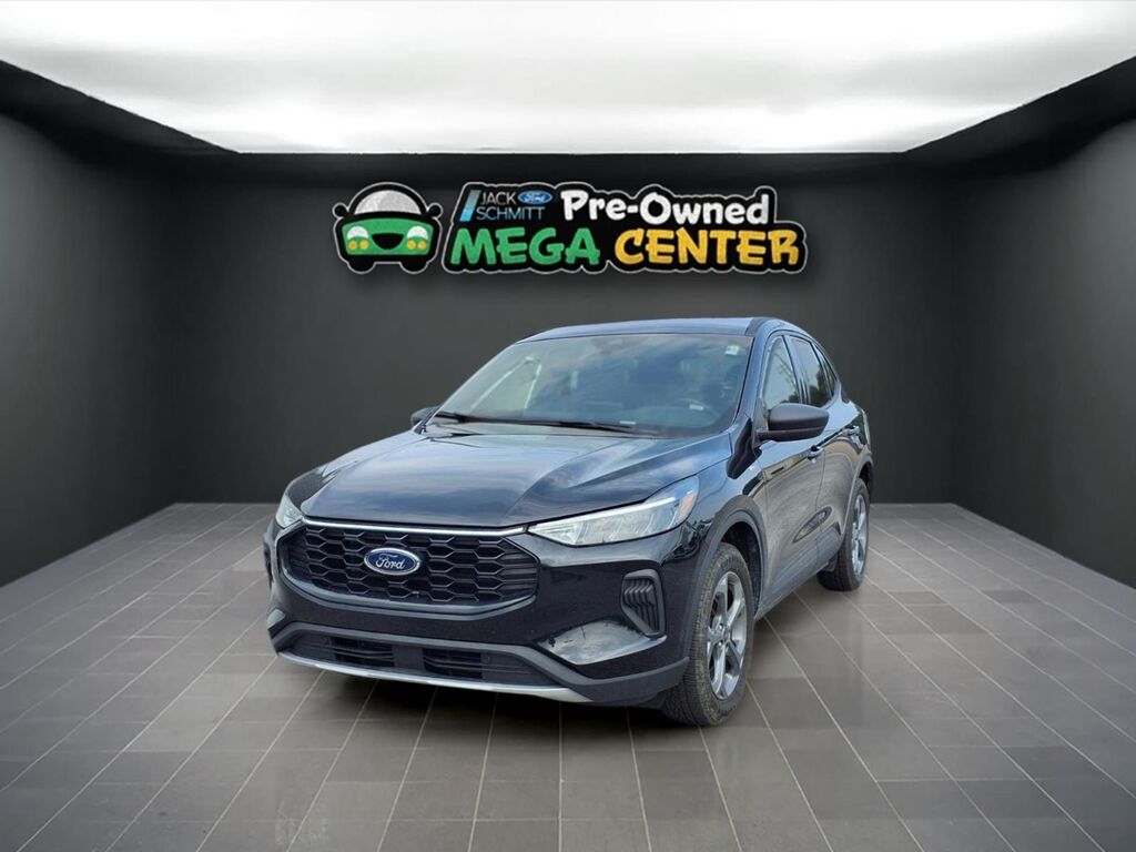 2025 Ford Escape ST-Line — photo 1 of 2