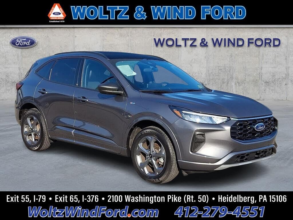 2023 Ford Escape ST-Line — photo 1 of 1