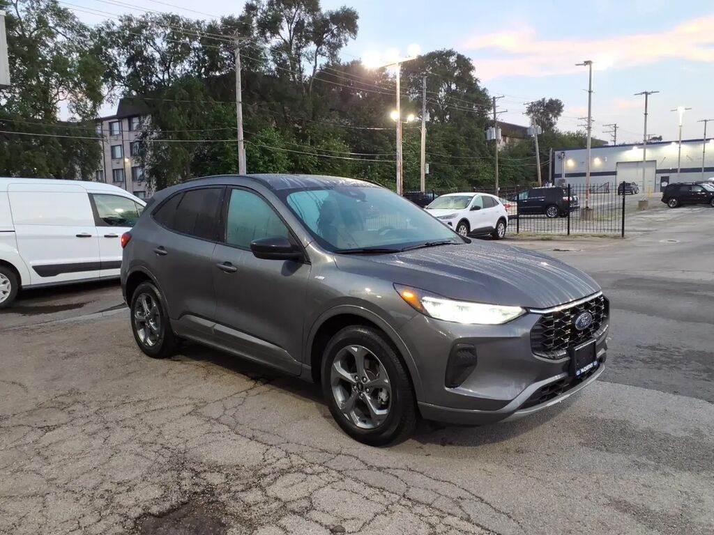 2023 Ford Escape ST-Line — photo 1 of 13