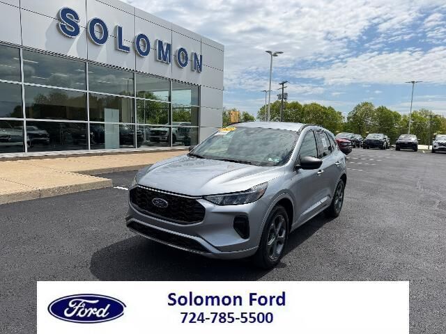 2024 Ford Escape ST-Line — photo 1 of 13