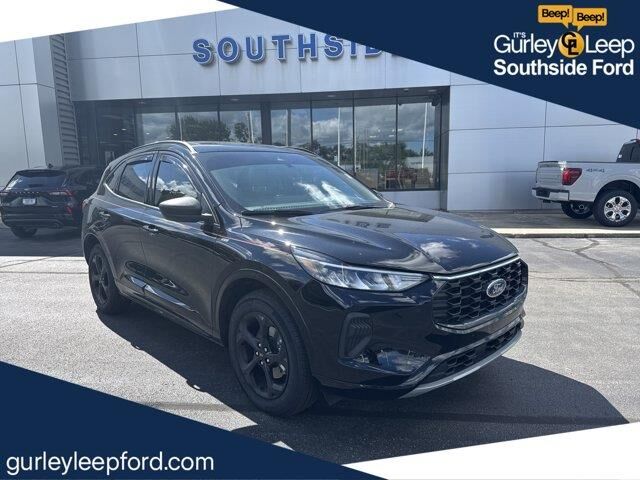 2024 Ford Escape ST-Line — photo 1 of 26