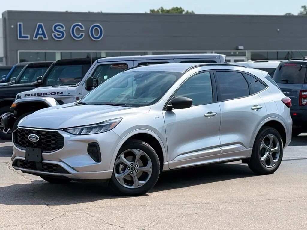 2024 Ford Escape ST-Line — photo 1 of 13
