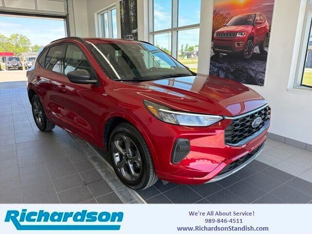 2024 Ford Escape ST-Line — photo 1 of 13