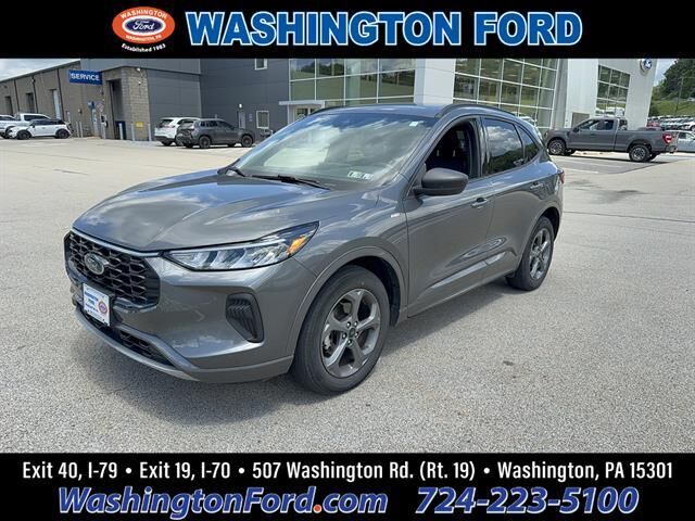 2023 Ford Escape ST-Line — photo 1 of 13