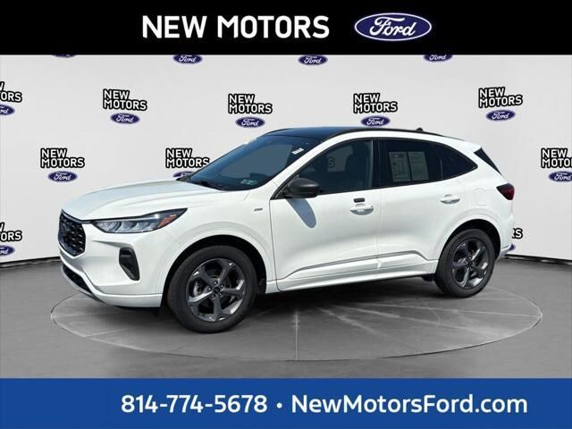 2023 Ford Escape ST-Line — photo 1 of 13