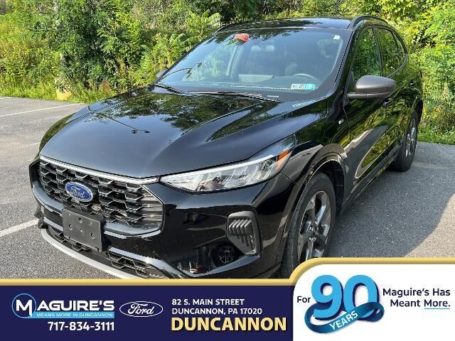 2023 Ford Escape ST-Line — photo 1 of 19