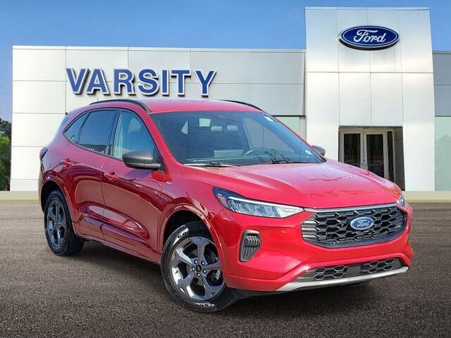 2024 Ford Escape ST-Line — photo 1 of 13