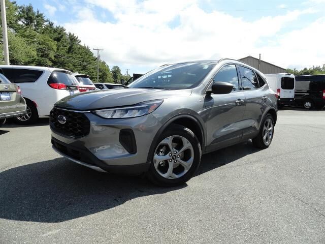 2025 Ford Escape ST-Line — photo 1 of 26