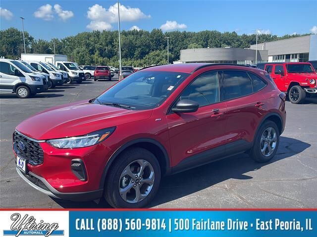 2025 Ford Escape ST-Line — photo 1 of 13