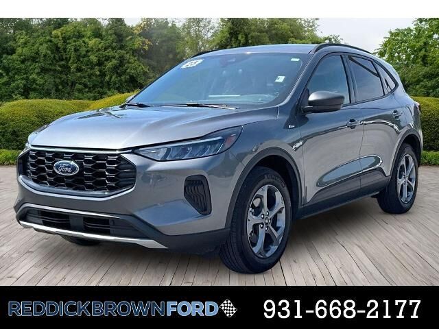 2025 Ford Escape ST-Line — photo 1 of 13