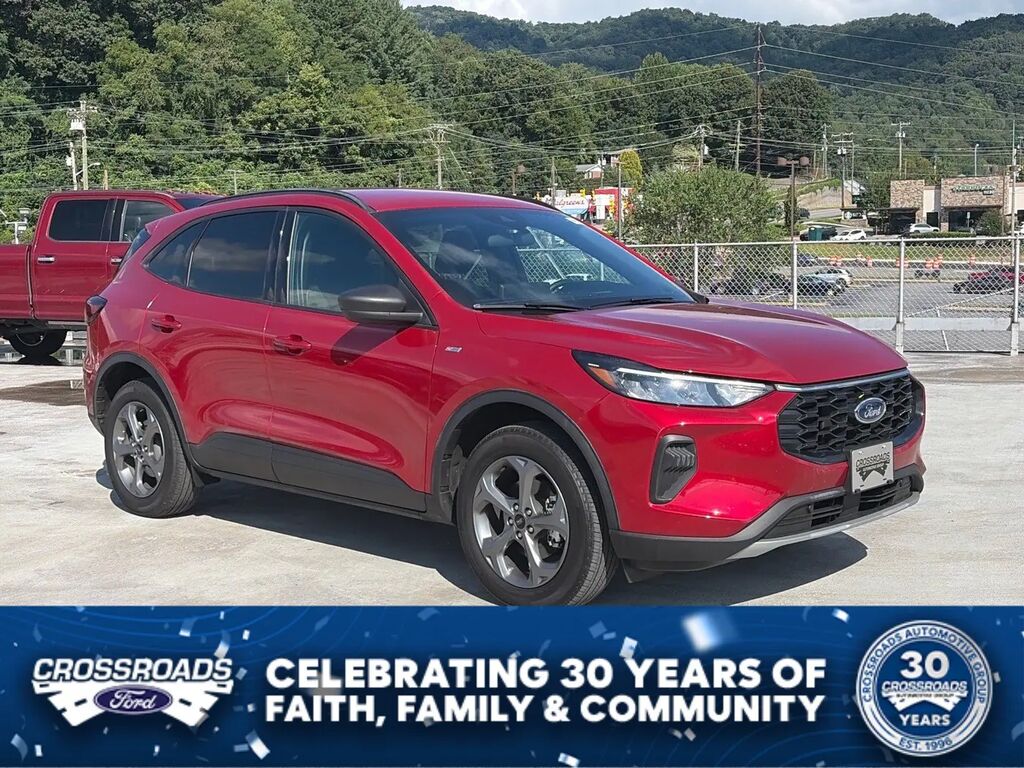 2025 Ford Escape ST-Line — photo 1 of 14