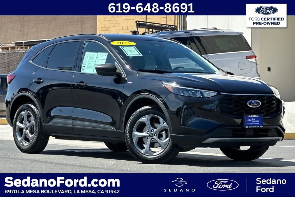 2025 Ford Escape ST-Line — photo 1 of 14