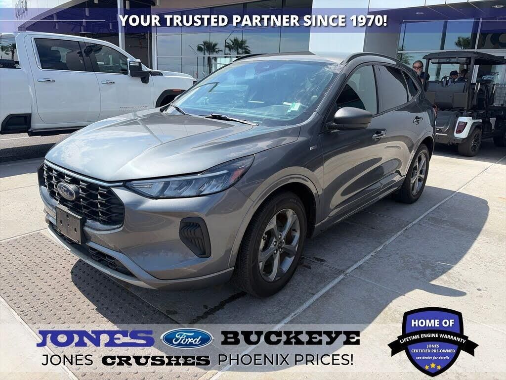 2023 Ford Escape ST-Line — photo 1 of 1