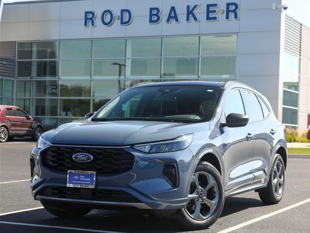 2024 Ford Escape ST-Line — photo 1 of 13