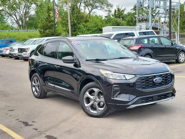 2024 Ford Escape ST-Line — photo 1 of 26