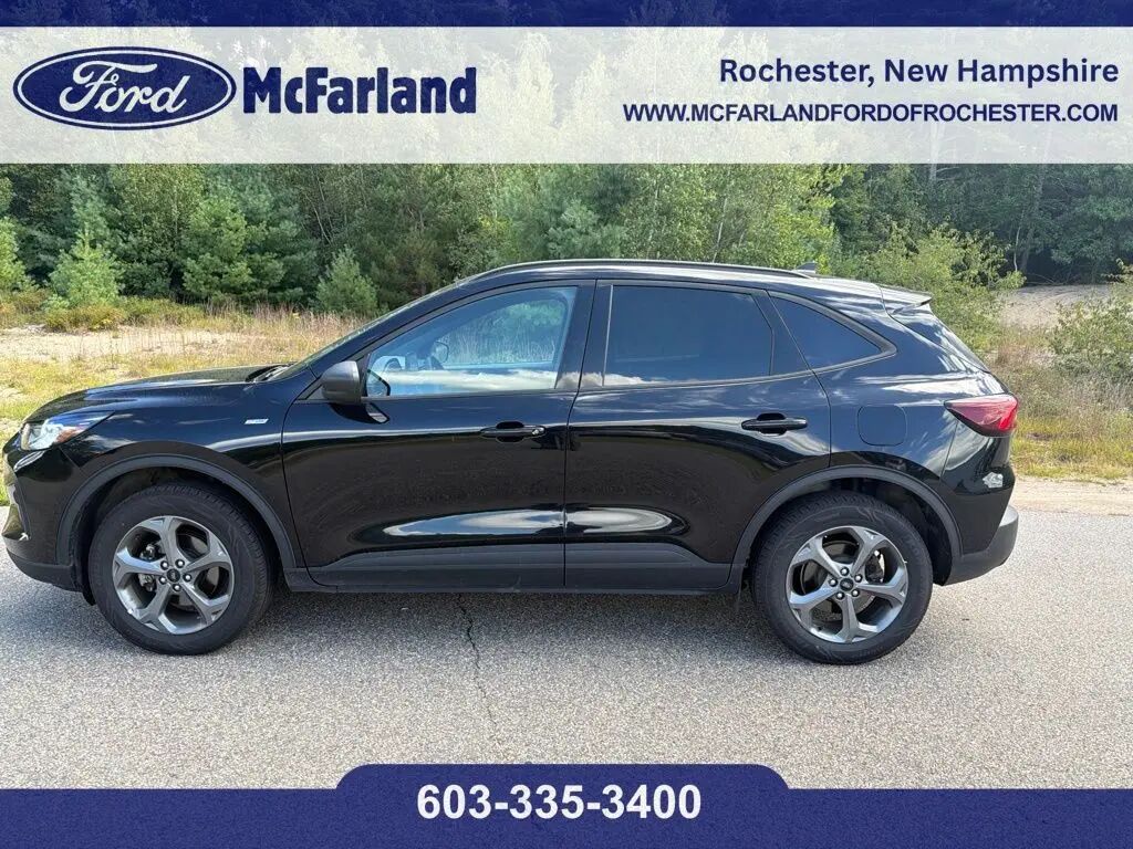 2025 Ford Escape ST-Line — photo 1 of 21