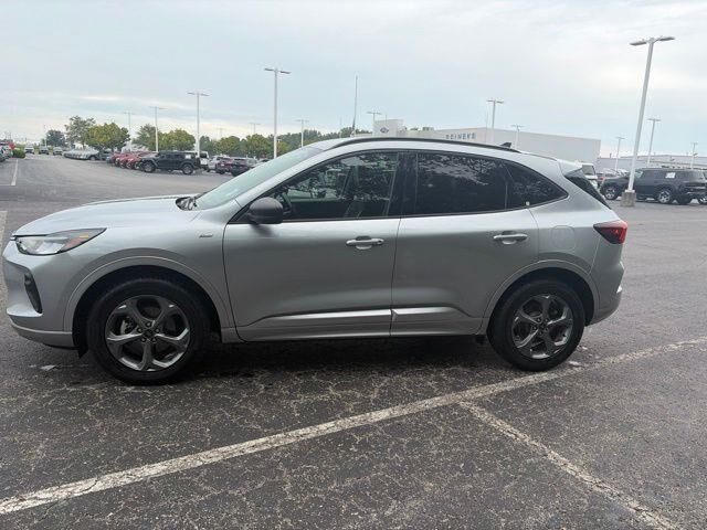 2023 Ford Escape ST-Line — photo 1 of 26