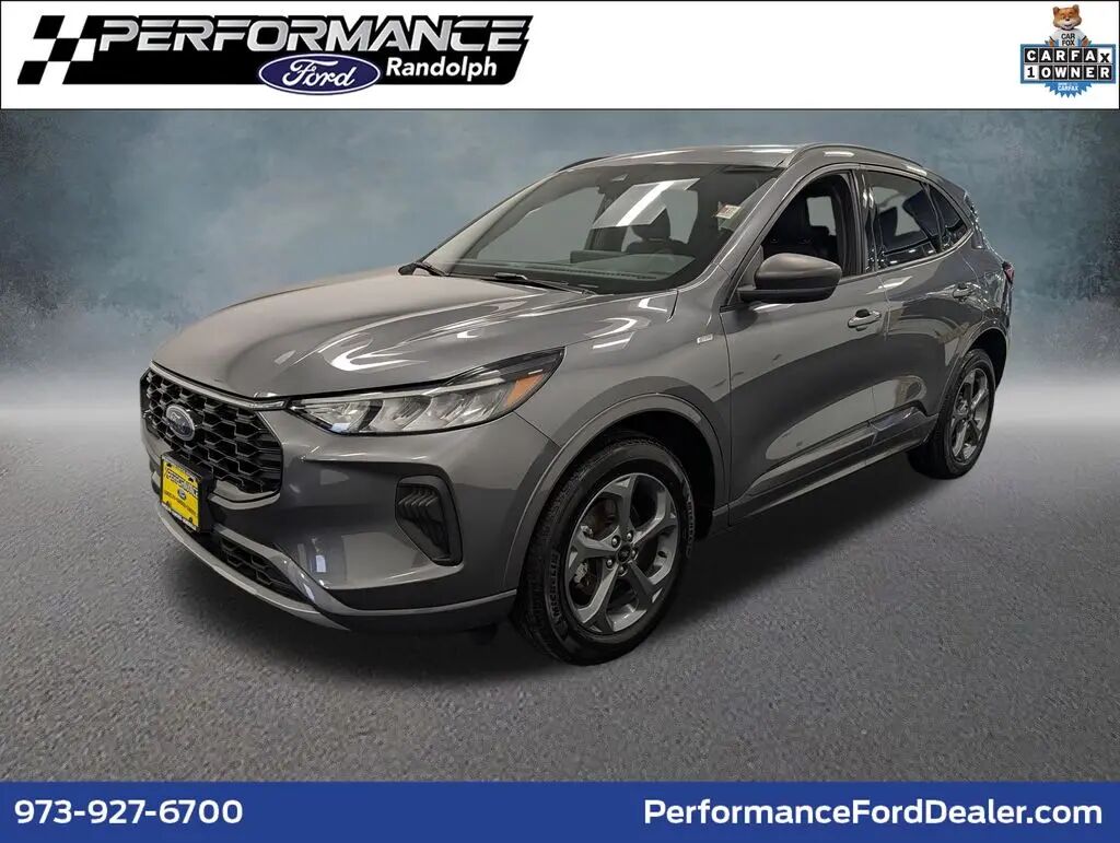 2023 Ford Escape ST-Line — photo 1 of 13