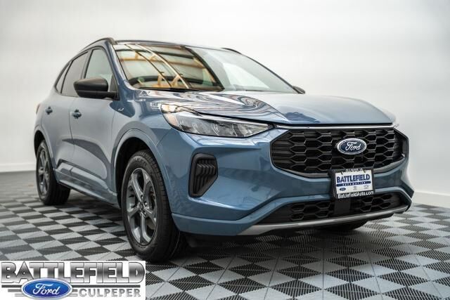 2024 Ford Escape ST-Line — photo 1 of 7